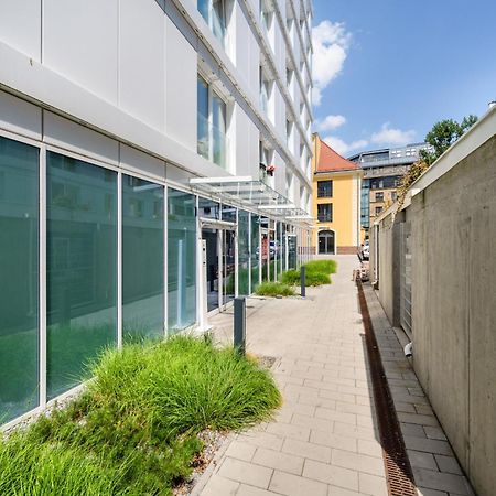 Elegant Apartment With Balcony By The Oder River In Wroclaw By Renters Prestige المظهر الخارجي الصورة