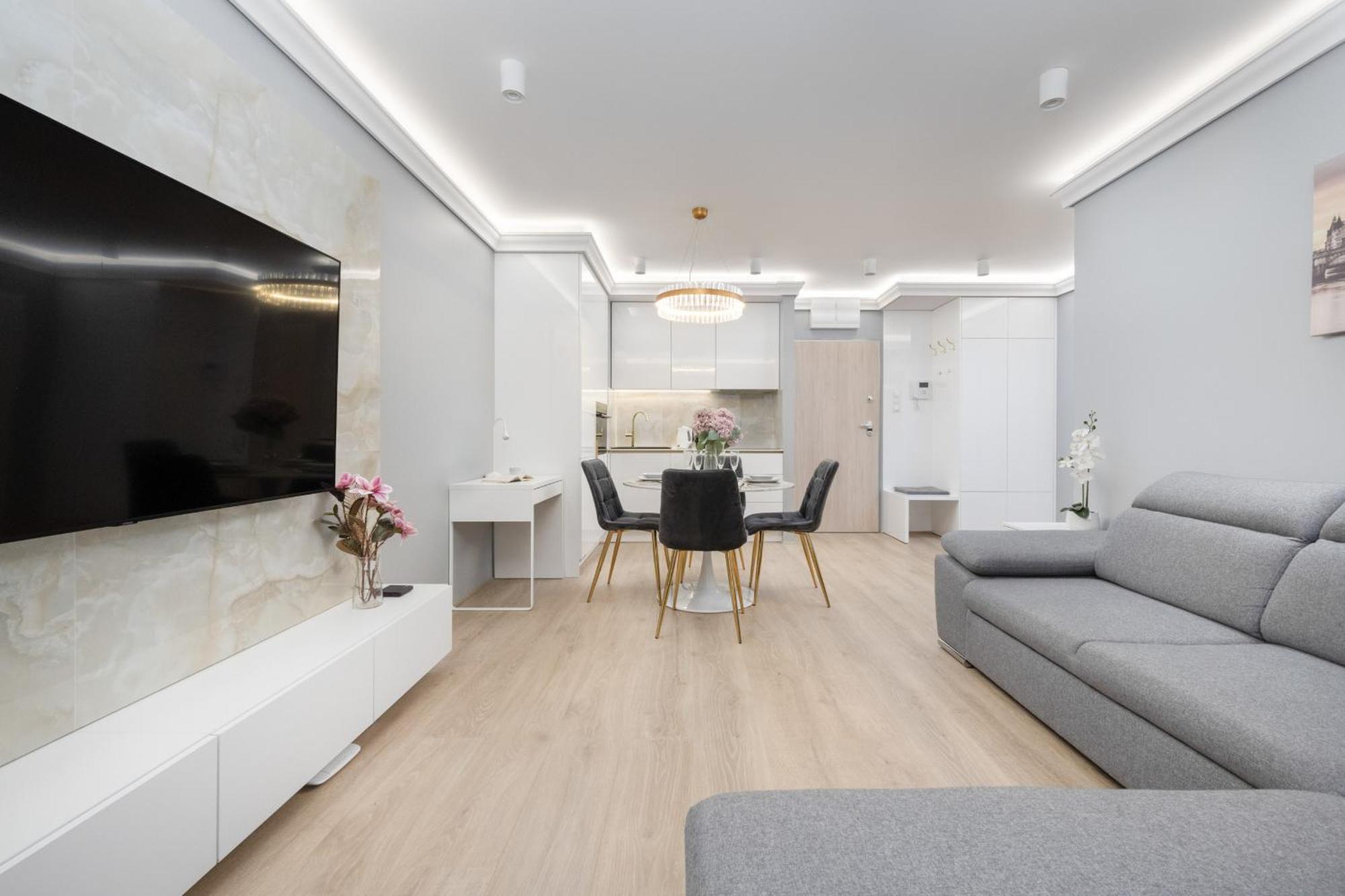 Elegant Apartment With Balcony By The Oder River In Wroclaw By Renters Prestige المظهر الخارجي الصورة